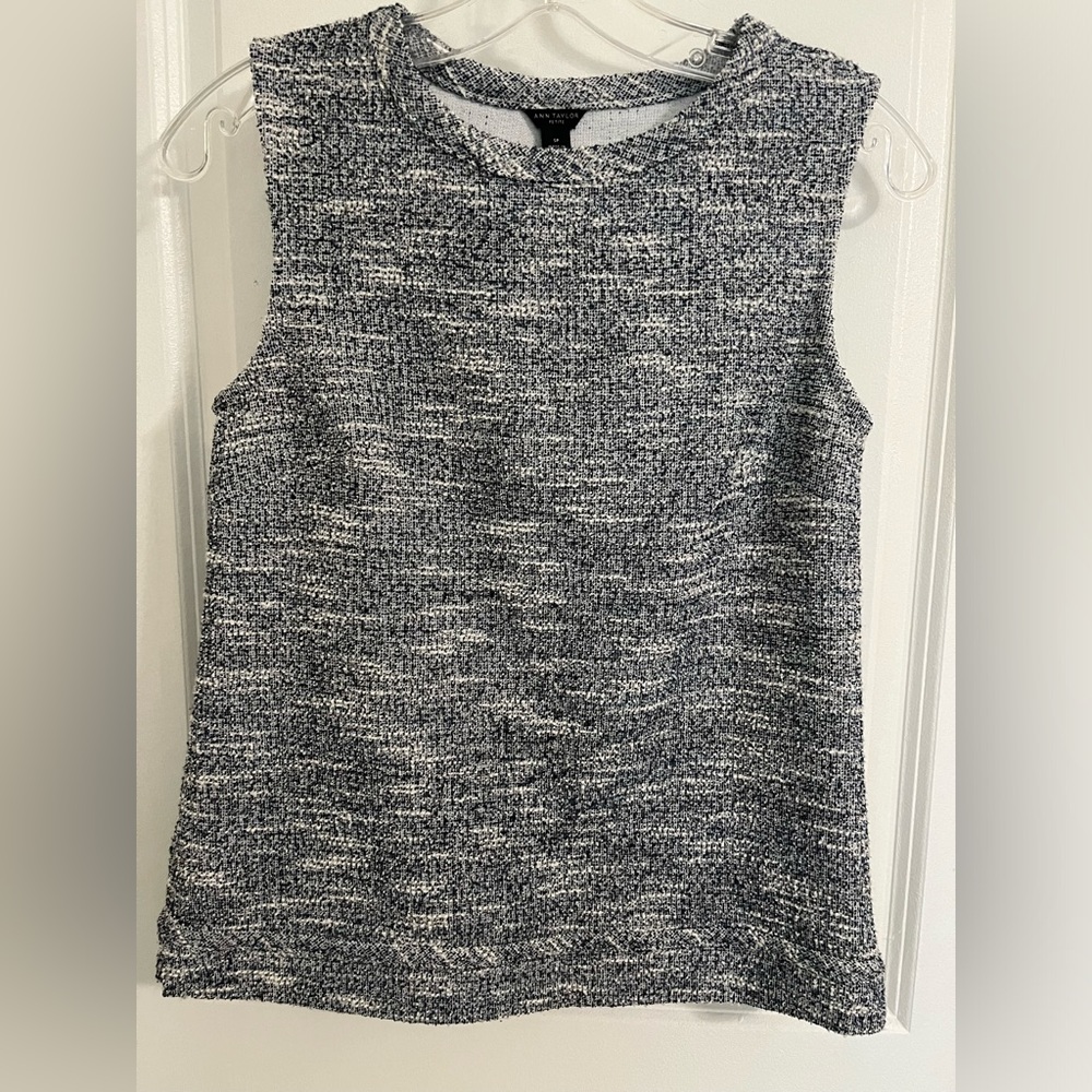 Ann Taylor textured shell blue/ivory SP